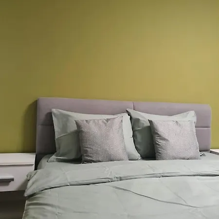 Apartment Iris Vivo Mall 2 *